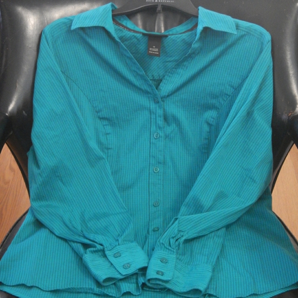 Green Button Down Long Sleeve